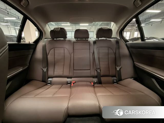 BMW 3 series 2021 Белый из Китая, фото 2