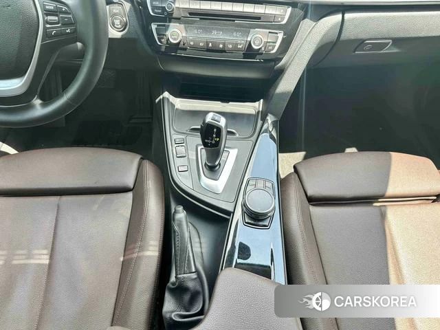 BMW 3 series 2019 Белый из Китая, фото 2