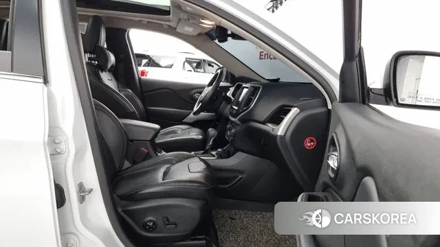 Jeep Cherokee (KL) 2018 Белый из Кореи, фото 2