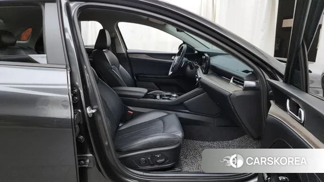 Kia K5 3rd generation 2020 Серый из Кореи, фото 2