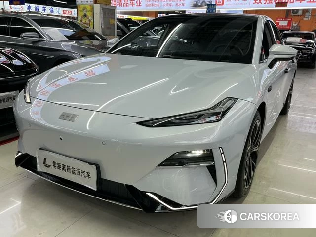 Geely Galaxy Galaxy E8 2025 Серебристо-серый из Китая, фото 2