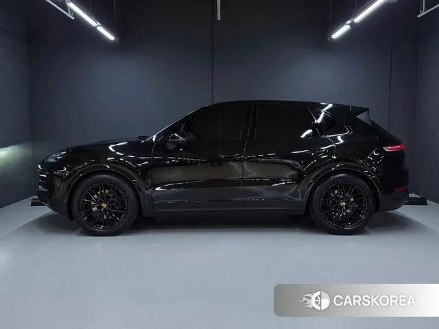 Porsche Cayenne (PO536) 2024 Черный из Кореи, фото 2