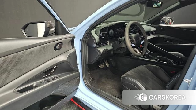 Hyundai Avante (CN7) 2022 Небесно-голубой из Кореи, фото 2