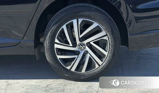 Volkswagen Lavida 2024 Черный из Китая, фото 2
