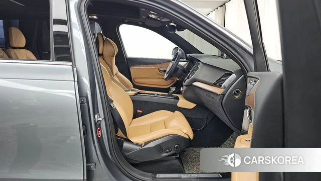 Volvo XC90 second Generation 2020 Серебристо-серый из Кореи, фото 2