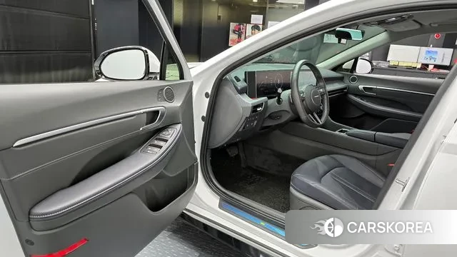 Hyundai Sonata D Edge (DN8) 2023 Белый из Кореи, фото 2