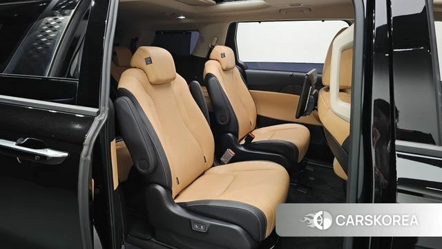 Kia Carnival 4th generation 2023 Черный из Кореи, фото 2