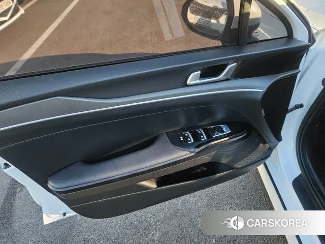 Kia K5 3rd generation 2022 Белый из Кореи, фото 2