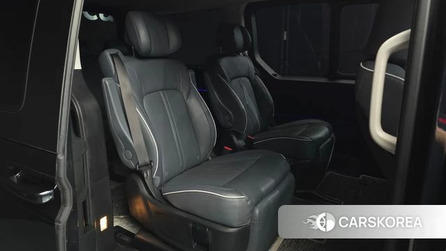 Hyundai Staria 2023 Синий из Кореи, фото 2