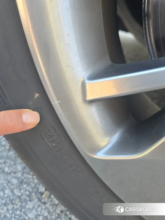 Genesis GV70 2023 Белый из Кореи, фото 2