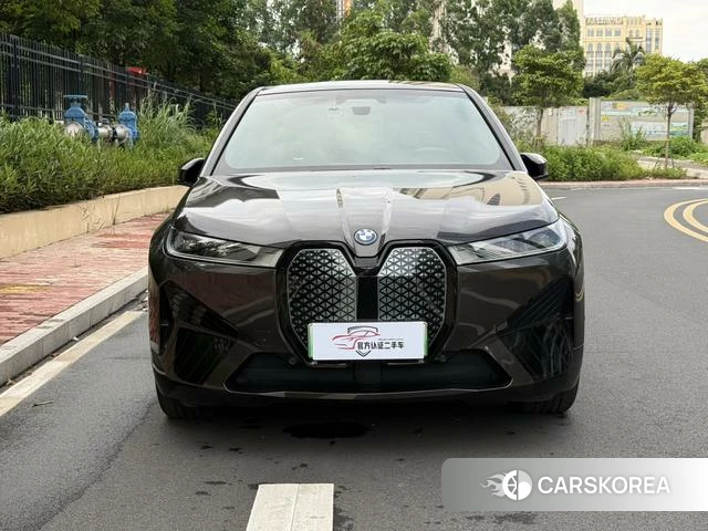 BMW iX 2023 Темно-серый из Китая, фото 2