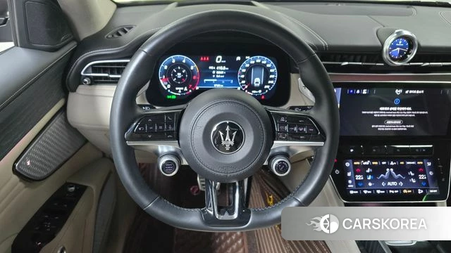 Maserati Grecale 2023 Коричневый из Кореи, фото 2