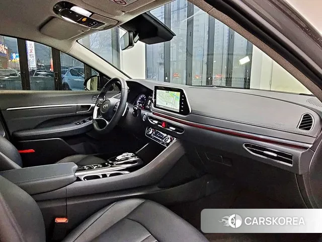 Hyundai Sonata (DN8) 2021 Серебристо-серый из Кореи, фото 2