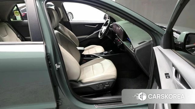 Kia Di Ol Nu Niro 2022 Зеленый из Кореи, фото 2