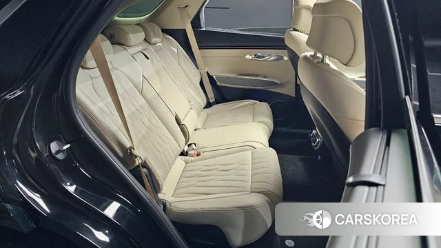 Genesis GV70 2024 Черный из Кореи, фото 2