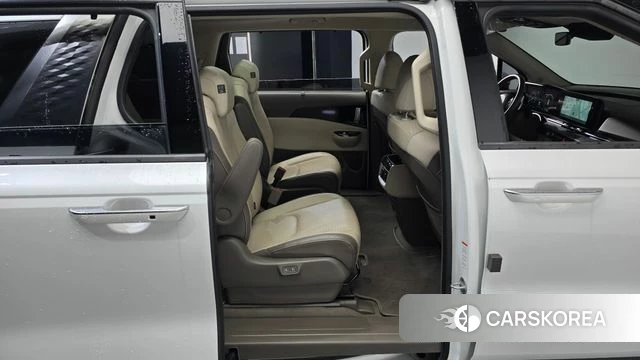 Kia Carnival 4th generation 2023 Белый из Кореи, фото 2