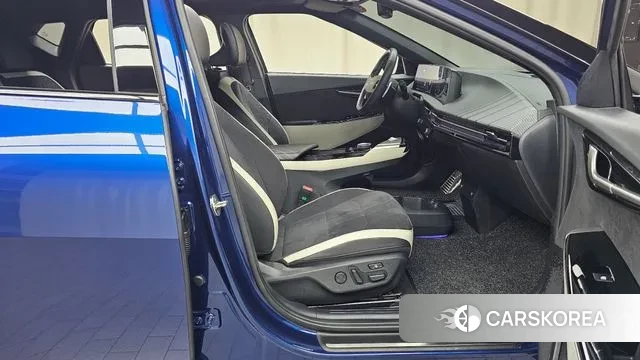 Kia EV6 2022 Синий из Кореи, фото 2