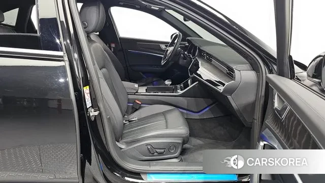 Audi A6 (C8) 2019 Черный из Кореи, фото 2