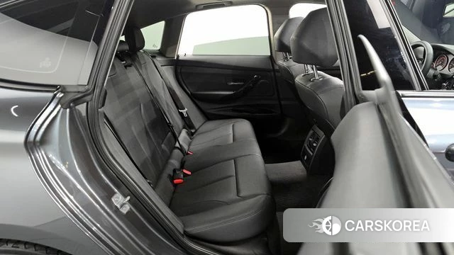 BMW 3 Series GT (F34) 2018 Серый из Кореи, фото 2
