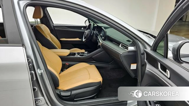 Kia K5 Hybrid 3rd Generation 2022 Серебристо-серый из Кореи, фото 2