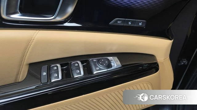 Kia Carnival 4th generation 2023 Серый из Кореи, фото 2