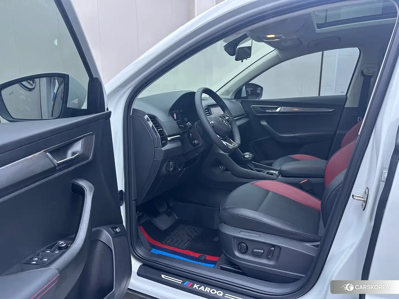 Skoda Karoq 2024 Белый из Китая, фото 2