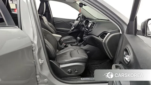 Jeep Cherokee (KL) 2021 Серый из Кореи, фото 2