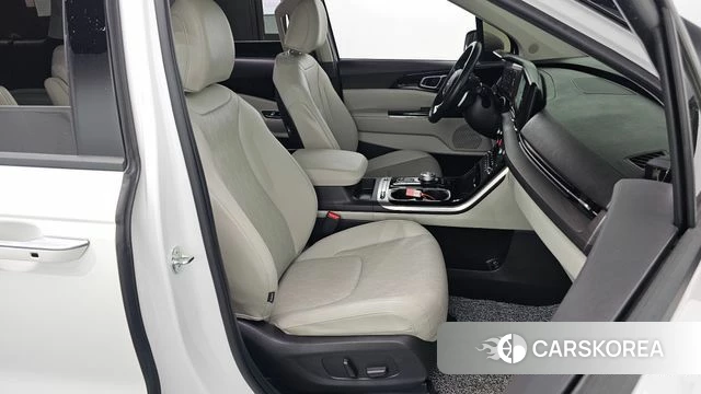 Kia Carnival 4th generation 2023 Белый из Кореи, фото 2