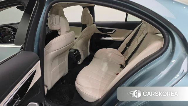 Mercedes-Benz E-Class W214 2025 Синий нефрит из Кореи, фото 2
