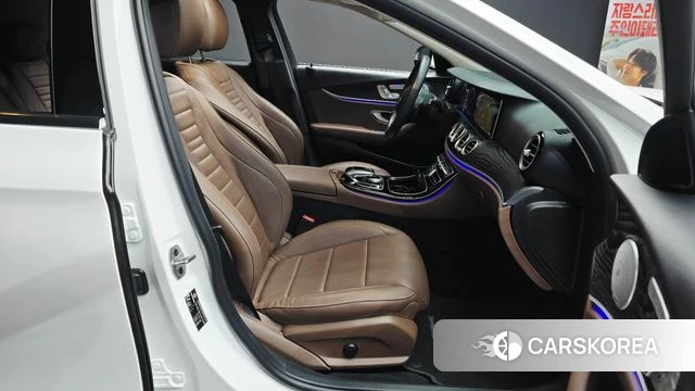 Mercedes-Benz E-Class W213 2020 Белый из Кореи, фото 2