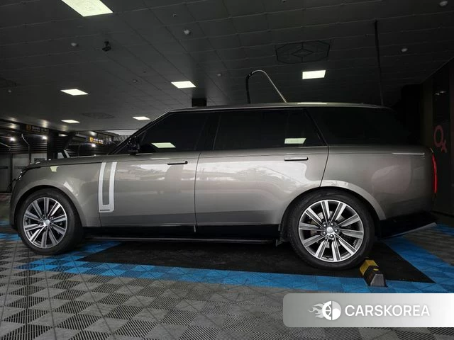 Land Rover Range Rover 5th Generation 2023 Серый из Кореи, фото 2