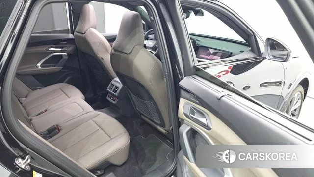 Audi Q5 (80A) 2025 Черный из Кореи, фото 2