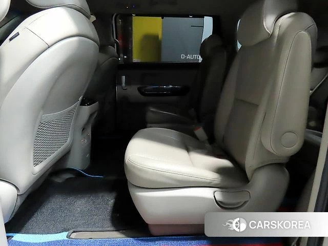 Kia The New Carnival 2019 Белый из Кореи, фото 2