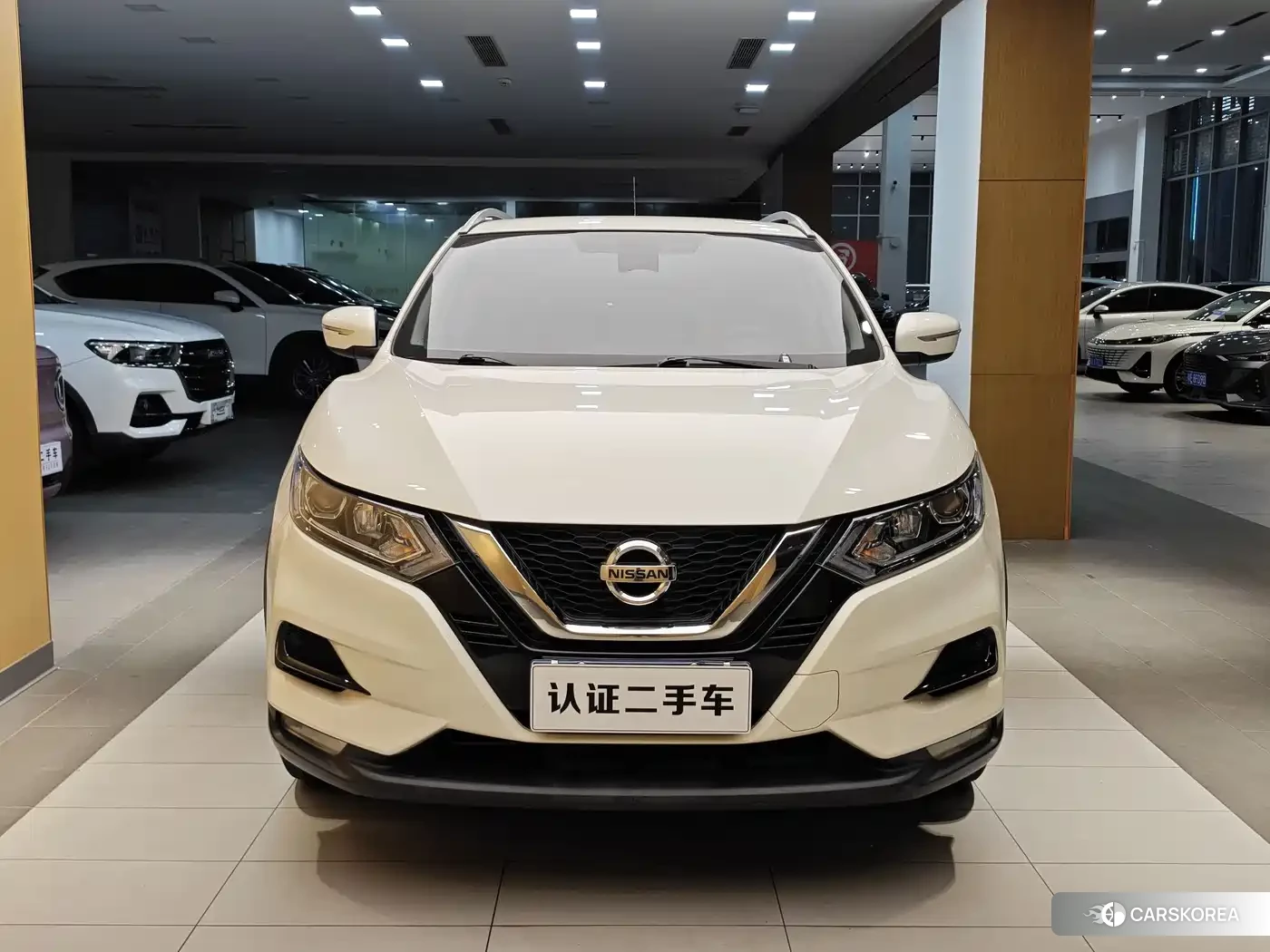 Nissan Qashqai 2022 Белый из Китая, фото 2