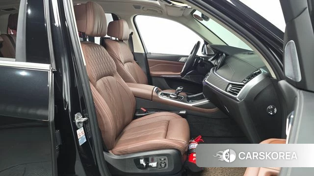 BMW X7 (G07) 2021 Черный из Кореи, фото 2