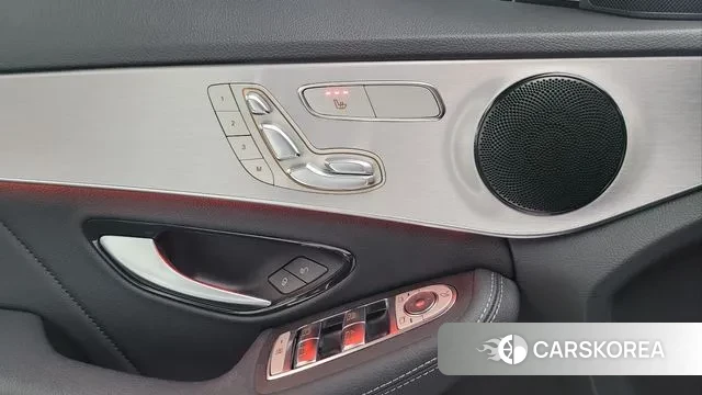 Mercedes-Benz C-Class W205 2021 Белый из Кореи, фото 2