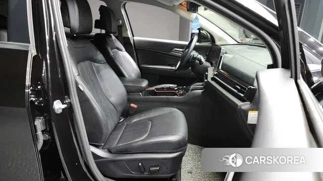 Kia Sportage 5th Generation Hybrid 2021 Черный из Кореи, фото 2