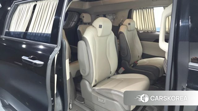 Kia Carnival 4th generation 2023 Черный из Кореи, фото 2