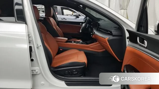 Kia The New K5 3rd generation 2023 Белый из Кореи, фото 2