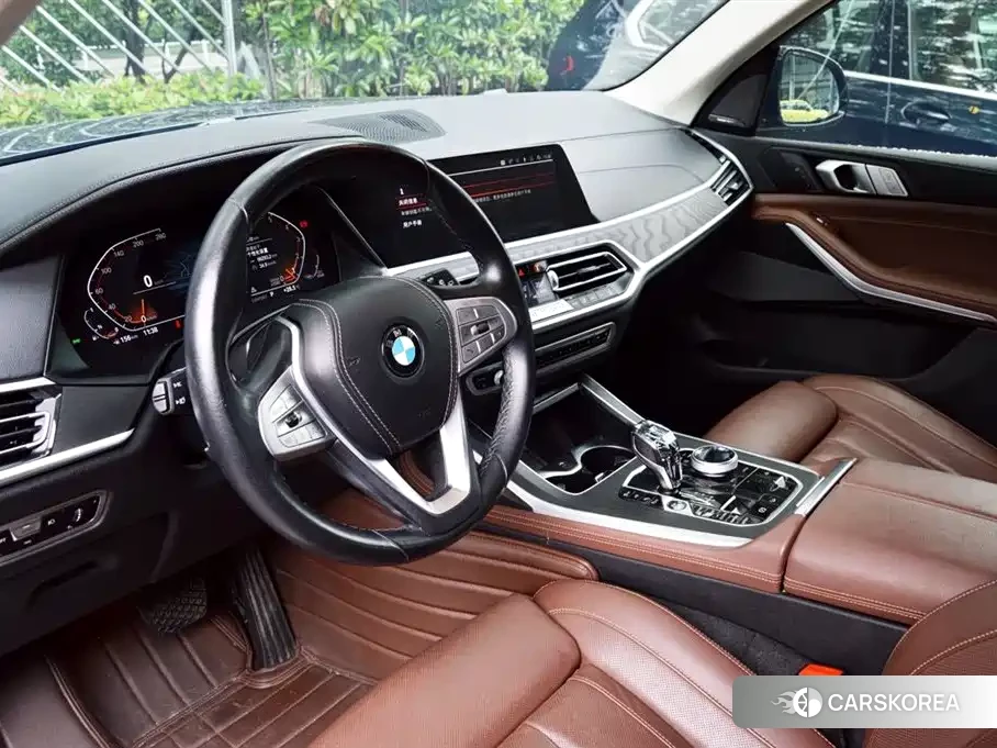 BMW X7 2021 Silver/gray из Китая, фото 2