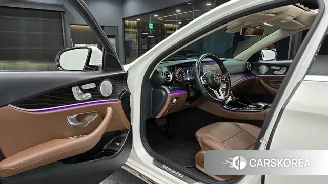 Mercedes-Benz E-Class W213 2019 Белый из Кореи, фото 2