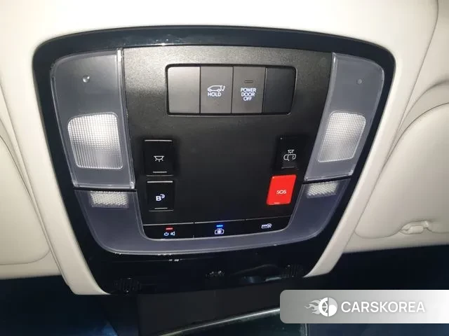 Hyundai Staria 2022 Серебристо-серый из Кореи, фото 2