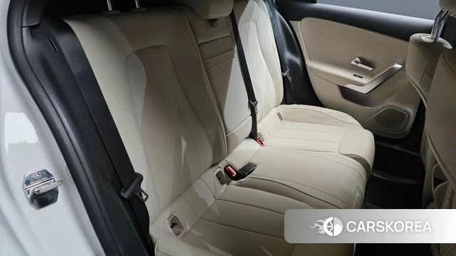 Mercedes-Benz A-Class W177 2024 Белый из Кореи, фото 2