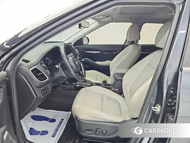 Kia Seltos 2020 Серый из Кореи, фото 2