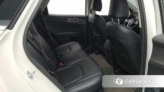 Kia Sportage 5th Generation 2022 Белый из Кореи, фото 2
