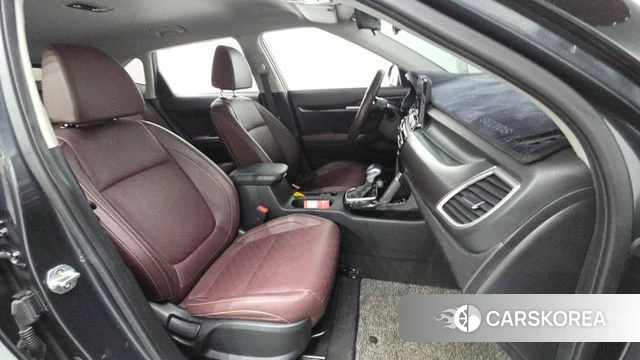 Kia Seltos 2020 Серый из Кореи, фото 2