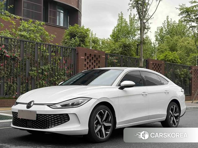 Volkswagen Lingdu 2024 Белый из Китая, фото 2