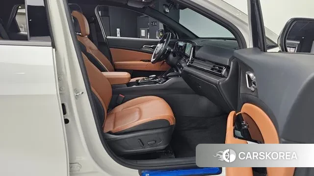 Kia Sportage 5th Generation 2023 Белый из Кореи, фото 2