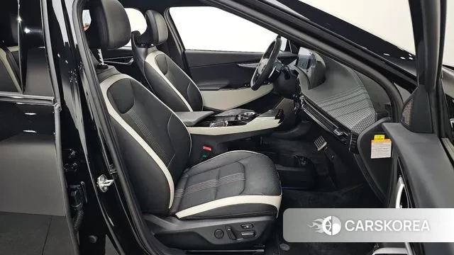 Kia EV6 2023 Черный из Кореи, фото 2