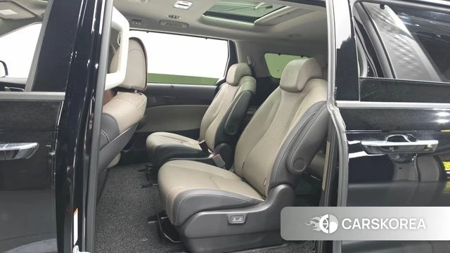 Kia The New Carnival 4th Generation 2025 Черный из Кореи, фото 2